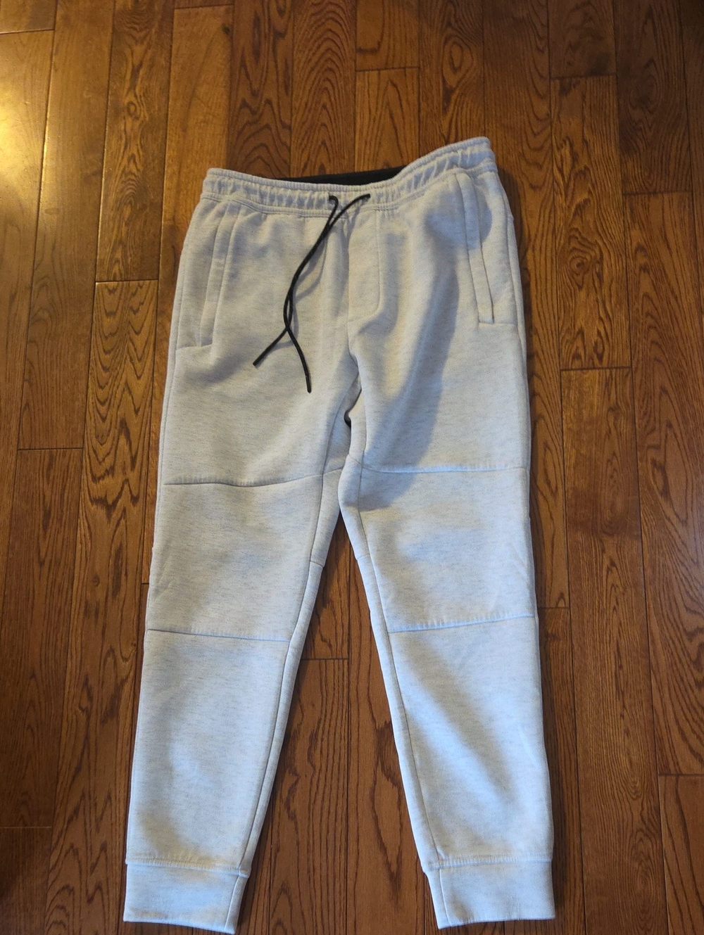 American Eagle Outfitters Light Gray Jogger Sweatpants with Black Drawstring